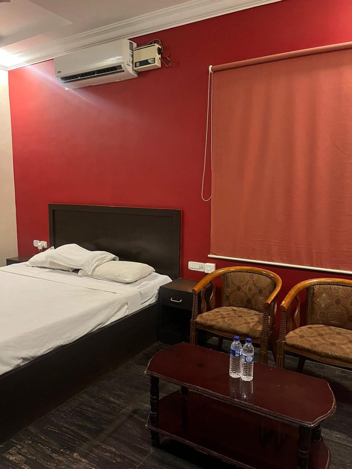 The Alp Hotel Bypass Road Madurai Exterior foto